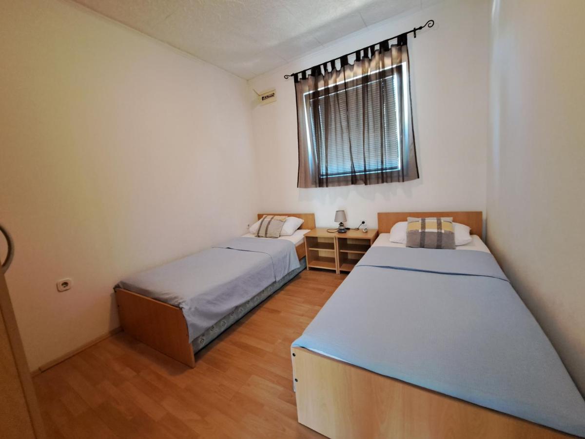 Apartmani Postonjski Privlaka  Exteriör bild